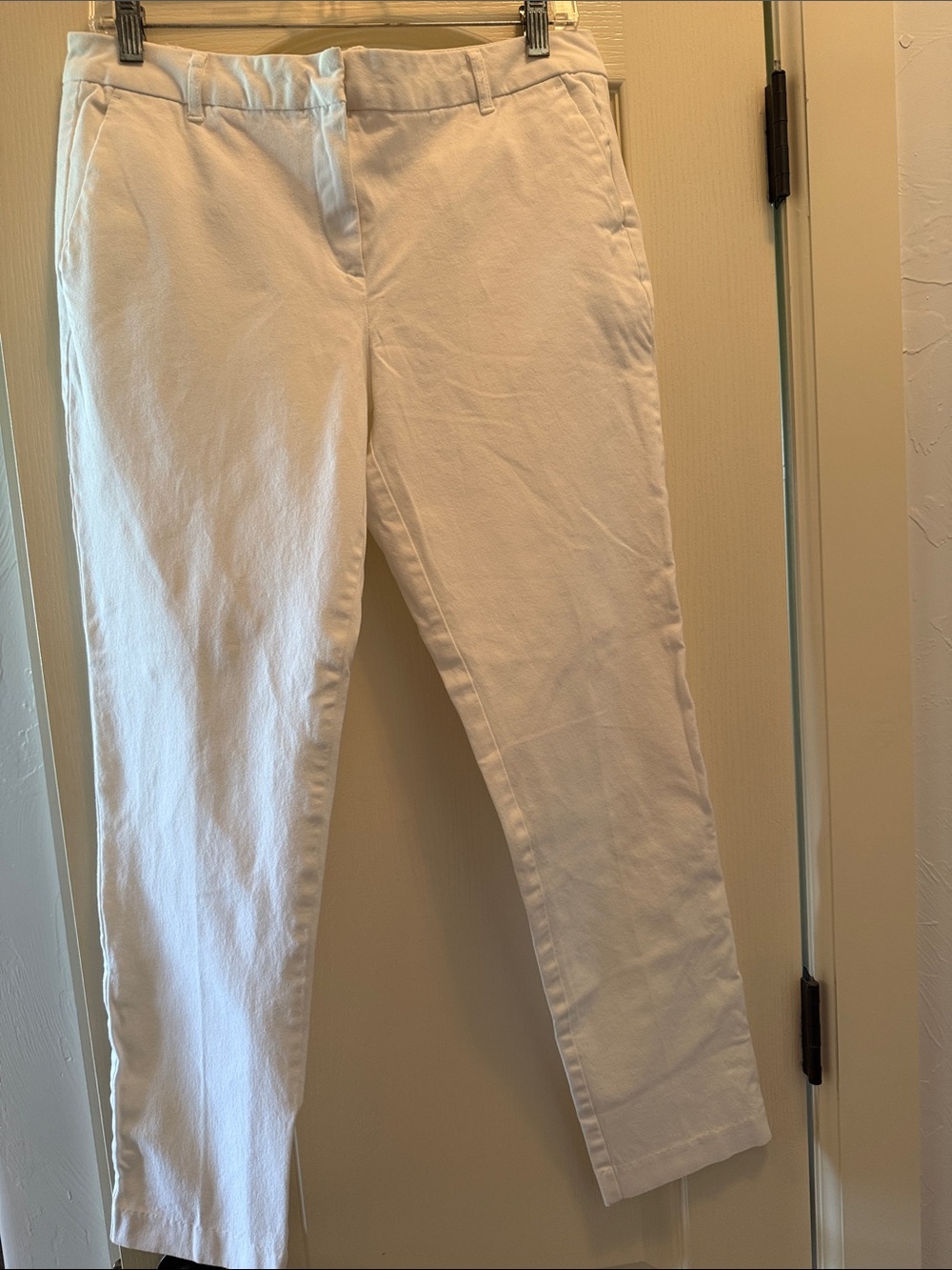 Liz Claiborne White Cropped Tapered Pants